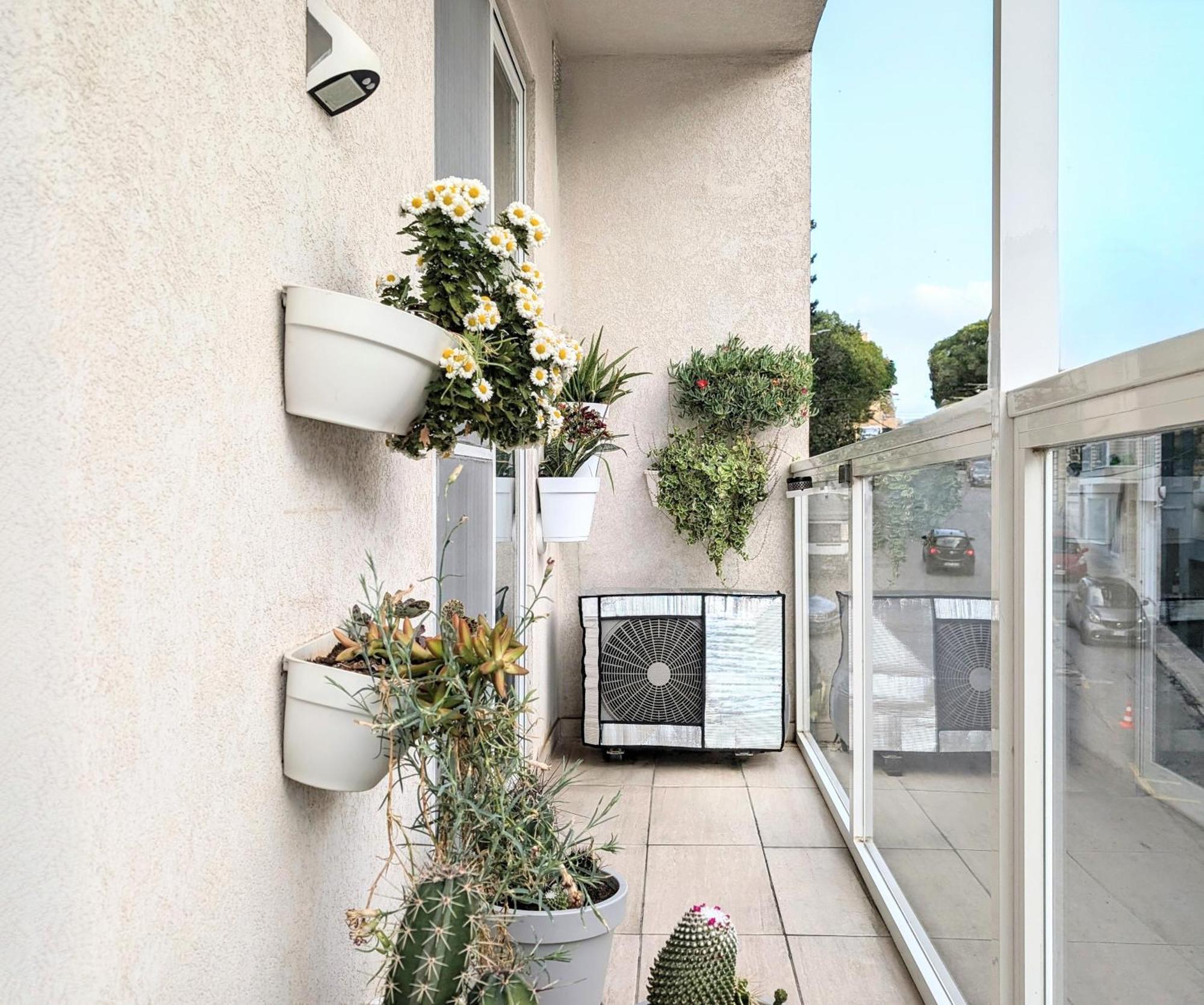 Central Private En-Suite With Balcony In Shared Residence Pieta Bagian luar foto